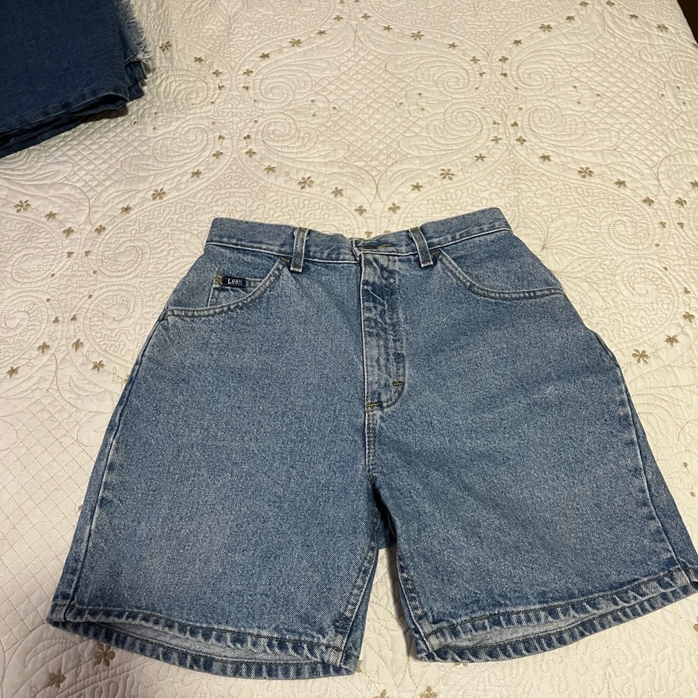 Lee jean shorts super cute very in style right now, rarely worn